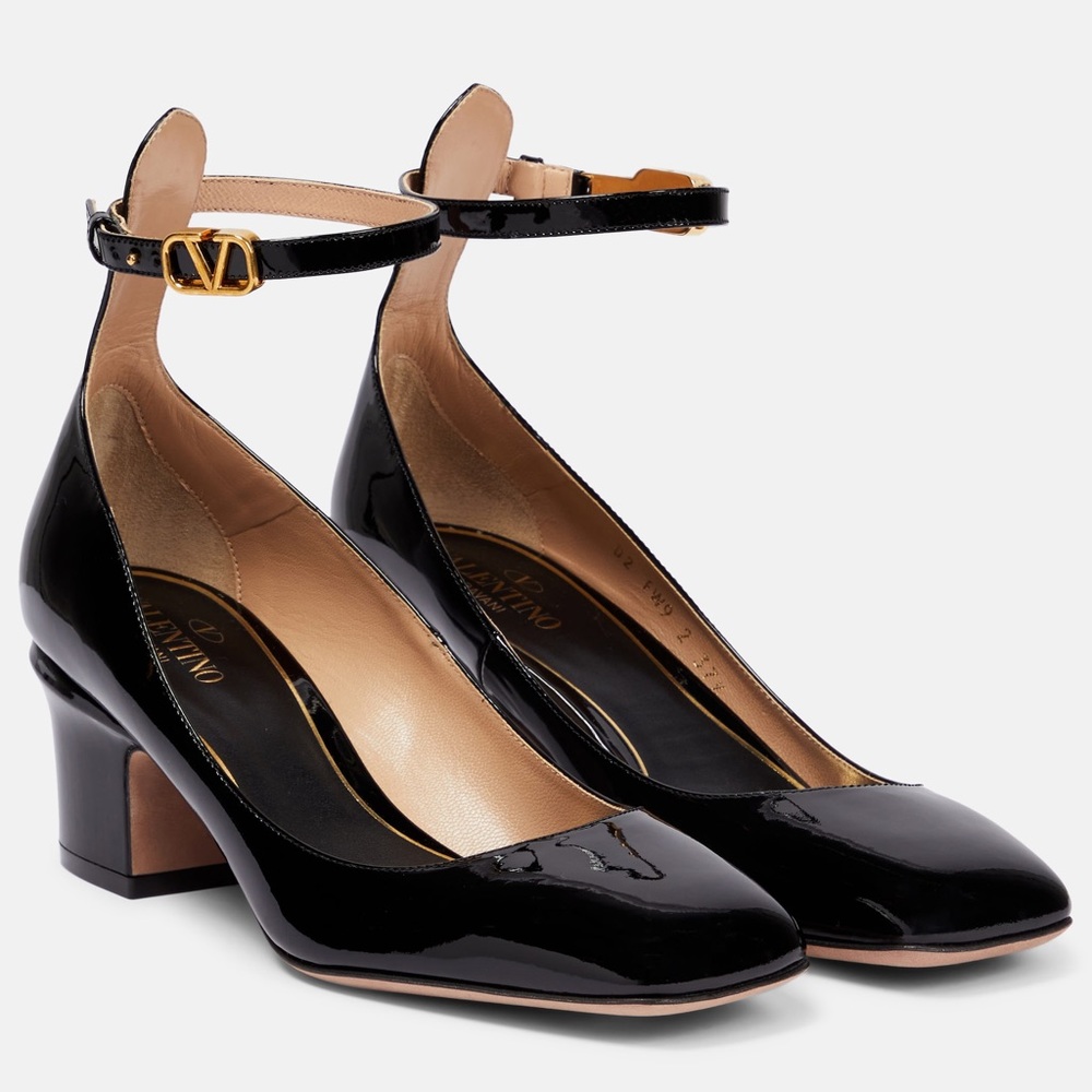 VALENTINO GARAVANI Patent leather pumps
